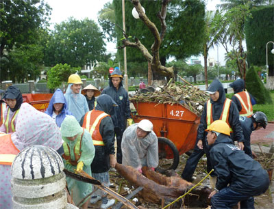 The clean-up after the flood is done by Nha Trang Urban Environment Company.