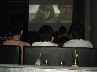 Watching 3D films at coffee shops in Nha Trang