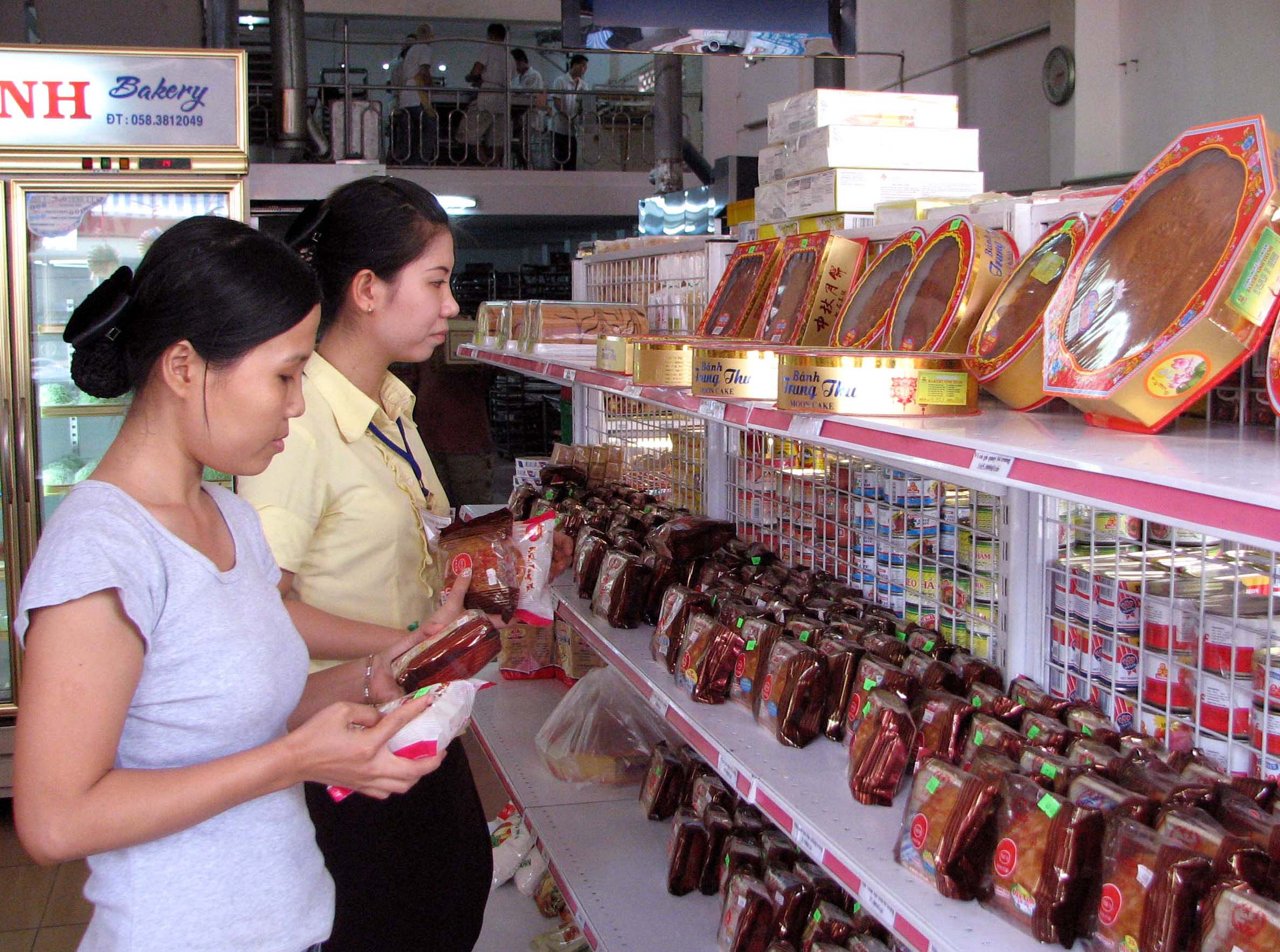 Moon cake price rises by 10-20%