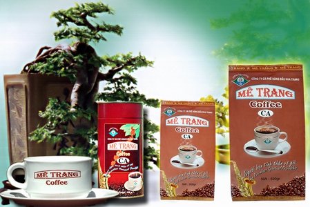 2 enterprises of Khanh Hoa awarded Top 10 Vietnamese Brands Golden Cup for Application of Science and Technology