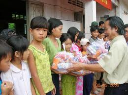 Khanh Hoa Sponsoring Association for the Disabled, Orphans & Poor Patients raises VND327 million, 20 bicycles in donations