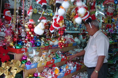 Prices of Christmas things rise by 10 - 20% over last season.