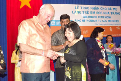 SOS mothers awarded Ring of Honor