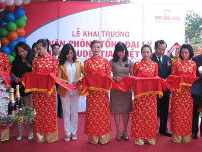 Prudential opens new agency office in Nha Trang
