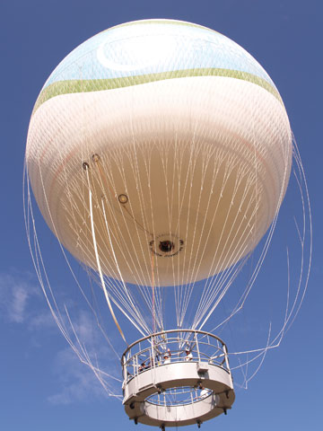 Airship service launched on Nha Trang beach