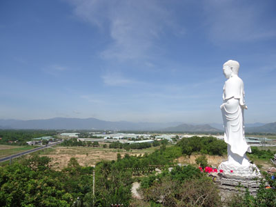 Tong Lam Lo Son Pagoda: religious tourist destination