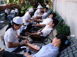 100 staff donate blood