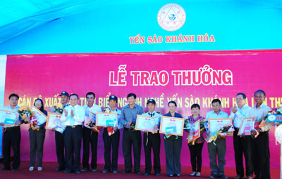 Salangane nest festival 2012 held