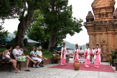 Attractive cultural activates in tourist destinations