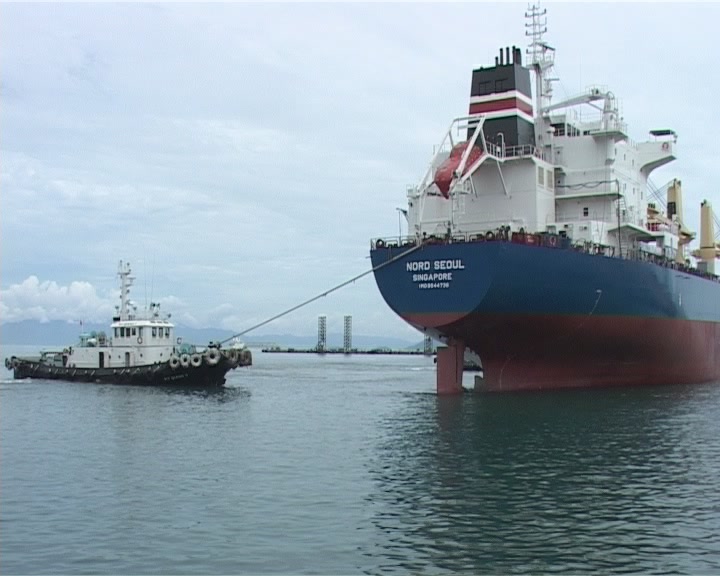 126 projects register to invest in Van Phong Economic Zone