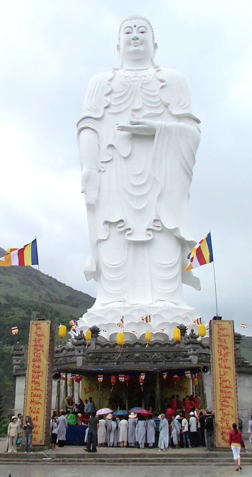 Highest Buddha statue certificate awarded