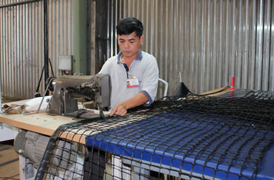 Making nets for sports at Viet Phap Limited Company