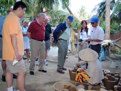 Silver Shadow ship arrives in Nha Trang