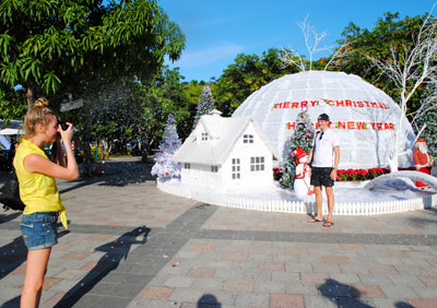 Snow fall at Vinpearl Land?