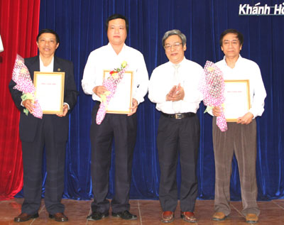 17 works of literature and arts awarded