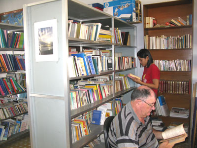 Resource centers for French learners in Nha Trang