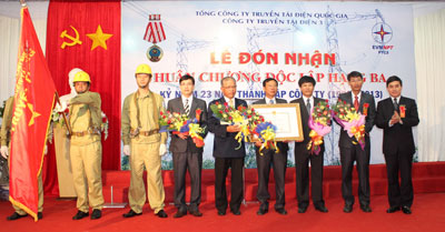 Power Transmission Company No. 3 receives third-class Labor Medal