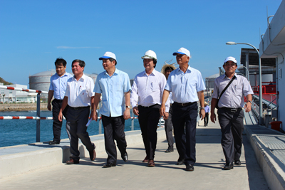 Ministry of Planning and Investment checks Van Phong Economic Zone