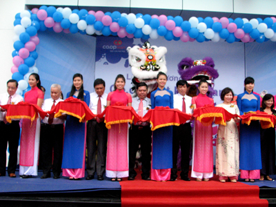 Co.opmart Nha Trang opens