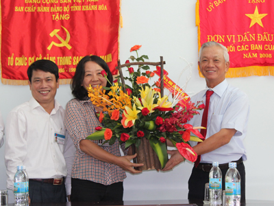Khanh Hoa leader visits Khanh Hoa Newspaper and other press agencies in Nha Trang