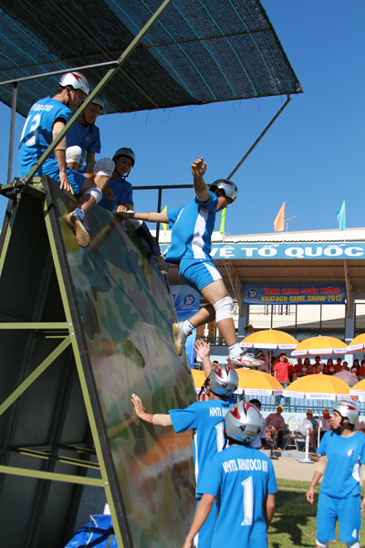 Ebullient with movement game “way to victory”