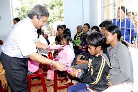 115 gifts offered to orphans and disabled children