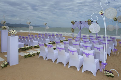 A beach wedding design by Sheraton Nha Trang