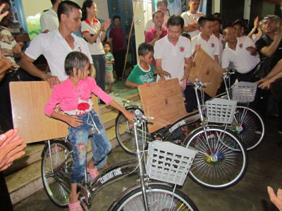 Moon Festival for kids in Ninh Tay Commune