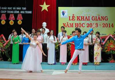 Nha Trang National College of Pedagogy opens new school year 2013-2014