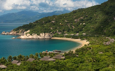 Six Senses Ninh Van Bay nằm tách biệt tại Vịnh Ninh Vân, Ninh Hòa, Khánh Hòa.