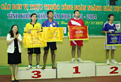 Sporting festival to mark Vietnamese Teachers' Day