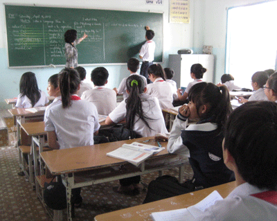 "Accompanying Vi-Olympic Internet-based Maths Contest" program to be held in Khanh Hoa