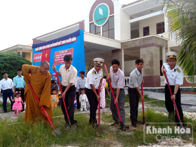 Work on first primary school on Sinh Ton Island