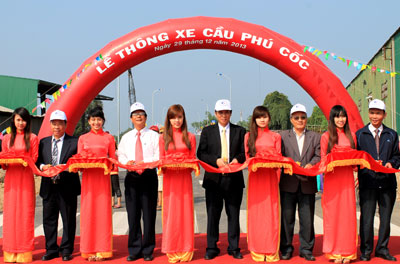 Phu Coc Bridge opens to traffic
