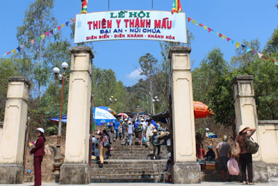 Am Chua Festival 2014 kicks off