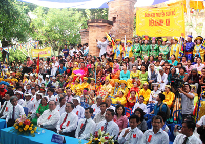 Ponagar Temple Festival 2014 in Nha Trang City