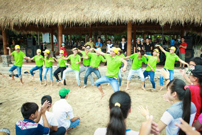 Playing funny game on Nhu Tien Beach.