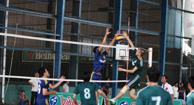 Eight teams join Khanh Hoa Province farmers' volleyball tournament