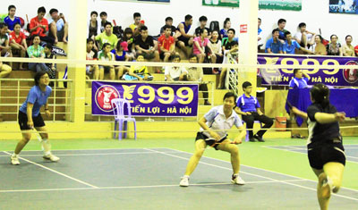 Couple badminton tournament in Nha Trang