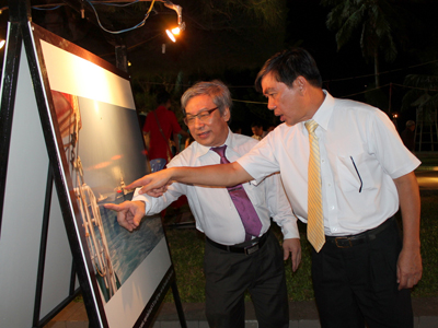 Khanh Hoa holds photo exhibition on protecting national sea and islands