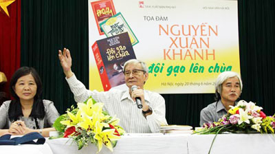 The return of a writer in his seventies