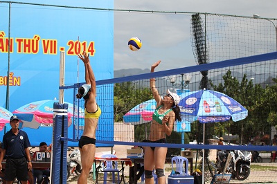 National Sports Festival 2014: 14 teams compete in beach volleyball event