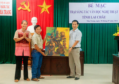 Lai Chau literary composition camp ends in Nha Trang City