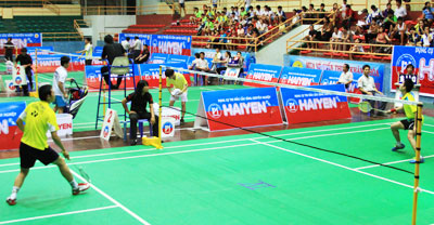 Khanh Hoa badminton tournament for ages: many surprises from young athletes