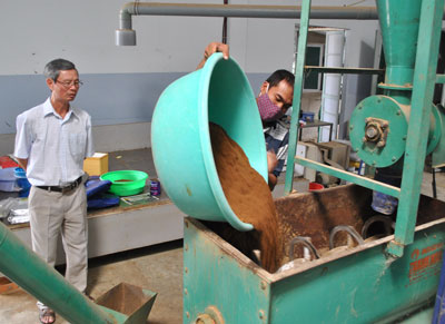 A machine to produce foodstuff for lobsters