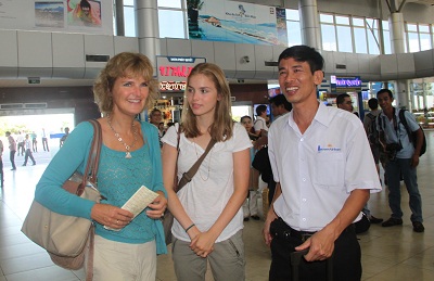 Plane crash survivor returns to Khanh Son