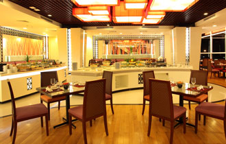 Buy 1 get 1 free for dinner at The Square restaurant