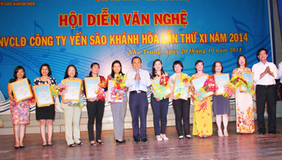 Khanh Hoa Salangane Nest's Company celebrates Vietnamese Women's Day
