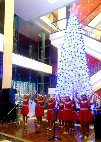 Eventful Christmas and New Year 2015 program at Novotel Nha Trang