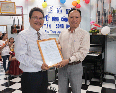 Song Hong Music Center established